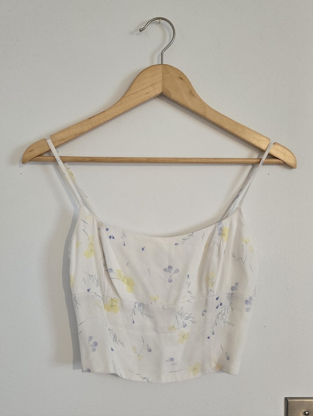 AritIa Floral Crop Cami